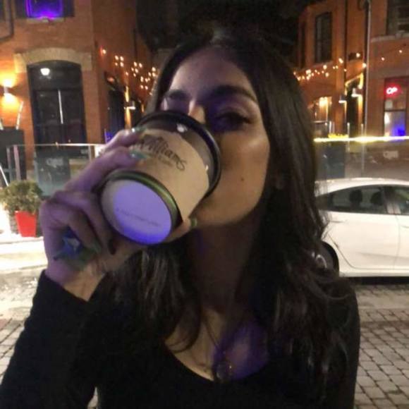 Meet your Posher, Kinza - Picture 1 of 1